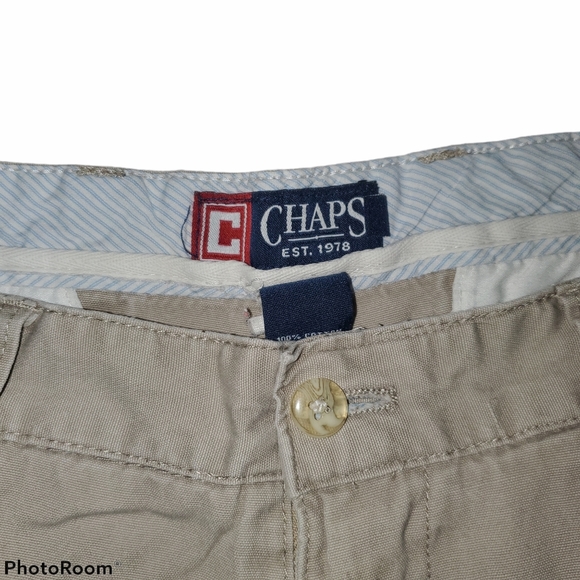 Chaps Men's Khaki Cargo Shorts Front and Back Pockets Deep Leg Pockets 408 - Picture 2 of 6